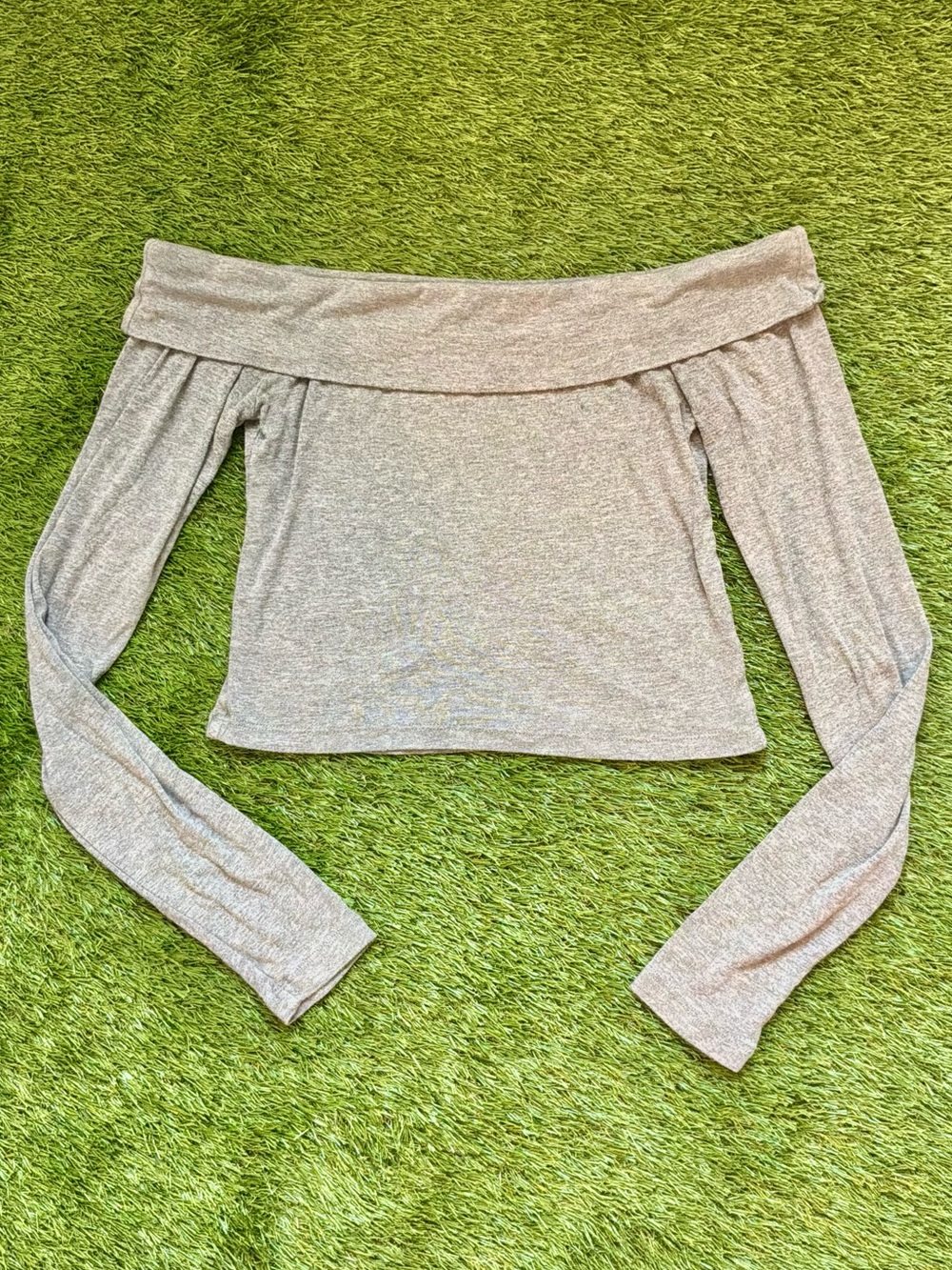 Ardene Grey Off Shoulder Long Sleeve Crop Top Medium